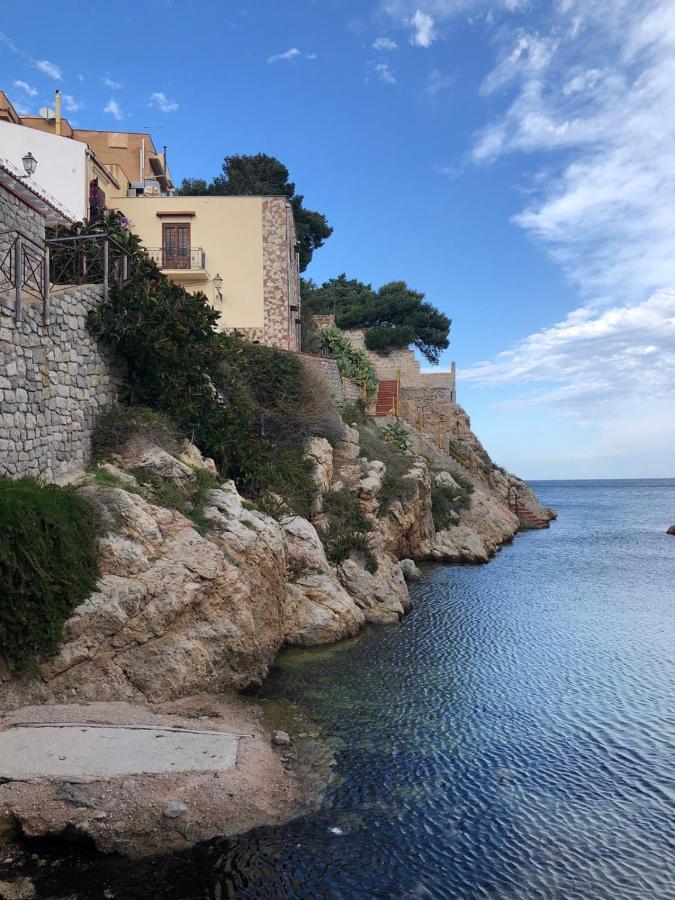 Casa Vacanze Da Maurizio サンタ・フラーヴィア エクステリア 写真